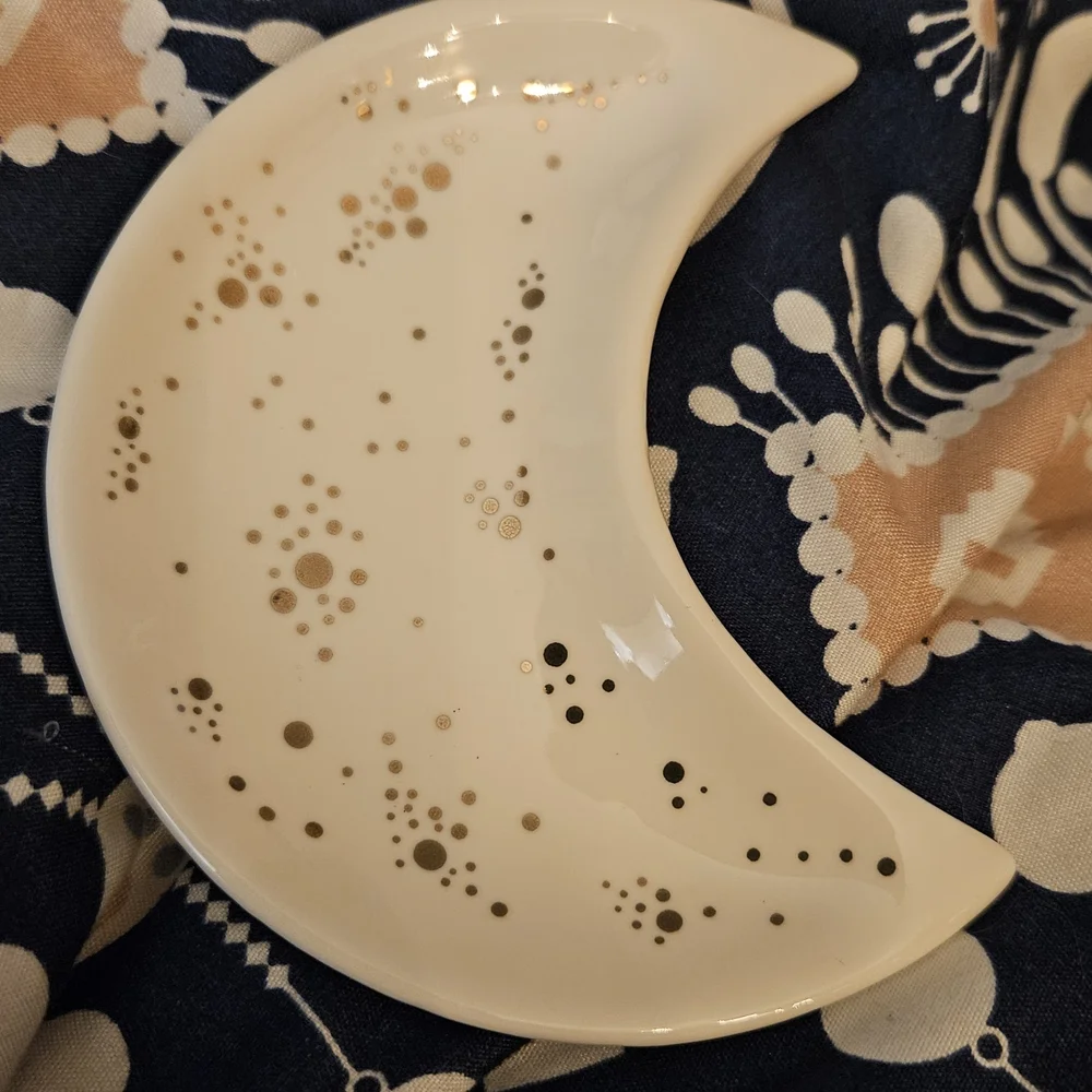🌜 Ceramic Crescent Moon Trinket Dish